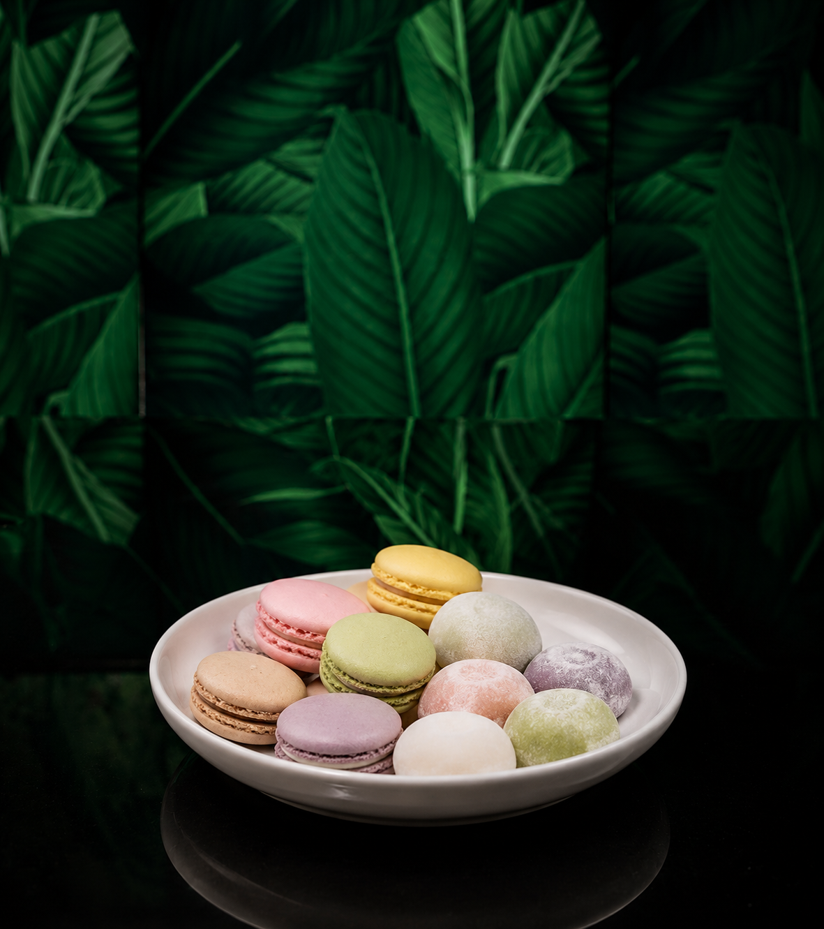 Macarons & Mochi